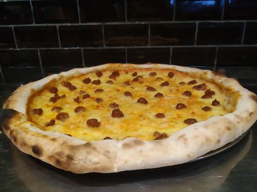 Imagen de una pizza de meatball